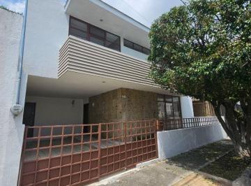 Casa de 4 habitaciones, Guadalajara · Casa en Renta Jardines del Country Guadalajara