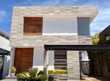 1 · Casa en Venta en Las Plazas Aguascalientes (Mnt)