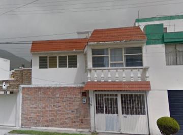 Casa de 3 habitaciones, Pachuca · Casa en Venta, Constitucion, Pachuca Hgo