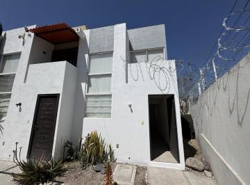 Casa · 80m² · 2 Recámaras · 1 Estacionamiento · Casa en Fraccionamiento Rancho San Pedro