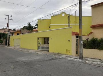 Casa · 600m² · 5 Recámaras · 2 Estacionamientos · Amplia Casa en Renta Ubicada en La Sm 43, Cancun