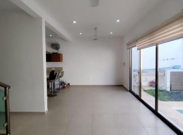 Casa · 142m² · 3 Recámaras · 2 Estacionamientos · Casa en Renta Ubicada en Residencial Arbolada, Cancun