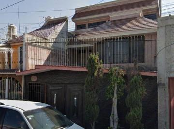 Casa de 3 habitaciones, Huixquilucan · Casa en Venta en Prados de Aragón Huixquilucan