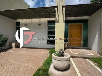 Casa en condominio · 4 Recámaras · 2 Estacionamientos · Casa en Renta de Una Planta Amueblada en Canteras de San Agustín Al Poniente de La Ciudad P