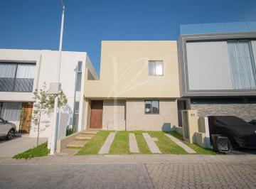 656600c92bc33891adcdb9a67f1b04d3798ede41644bacf780449cbd638c2db6 · Residencia en Venta en Casa Fuerte