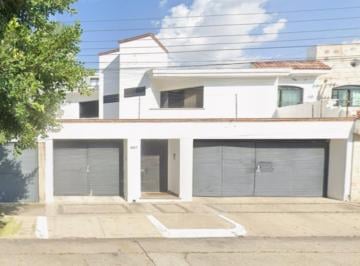 Casa de 4 habitaciones, Zapopan · Venta de Casa en Jardines de Guadalupe Zapopan Jalisco Calle Contadores