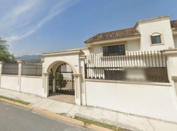 Casa de 5 habitaciones, Monterrey · Venta de Casa en Colnia Contry, Monterrey, Nuevo León