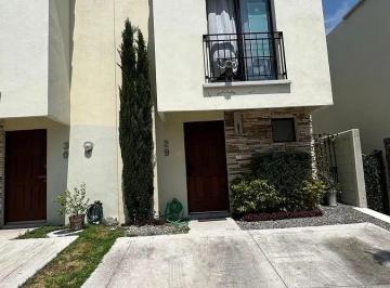 Casa en condominio de 2 habitaciones, El Marqués · Casa Amueblada en Capital Sur