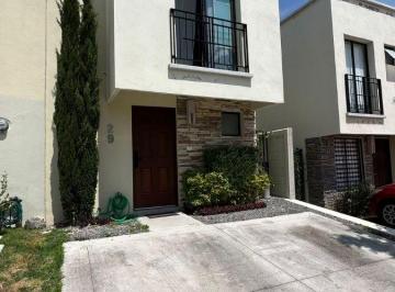 Casa en condominio de 2 habitaciones, El Marqués · Casa Amueblada en Capital Sur