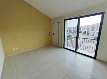 Casa · 169m² · 3 Recámaras · 2 Estacionamientos · Casa en Priv. La Brisa