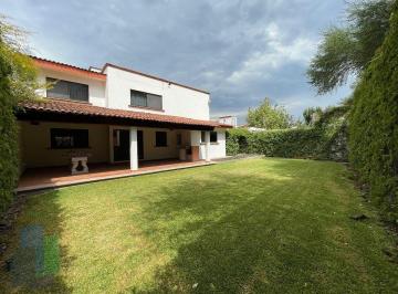 f99f5b1613c67a9edbf47a34d0625a37a3a0f8b43c70ab505b8bdd4a29f30a86 · Casa en Venta en Jurica 3 Recámaras Cto. de Servicio