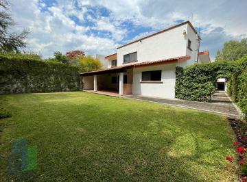 71398c798926dc58d63ed188b47ef83883f9b1775dd2c579cb6908fd49b95db1 · Casa en Venta Zona Arbolada en Jurica 3 Recámaras Cto. de Servicio