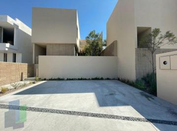 4875074787016a27f18c908da69f35b8e2fcd9423c0b89b022fc388e6510dee5 · Casa en Venta en Lomas de Juriquilla
