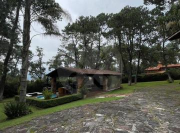 Casa · 429m² · 5 Recámaras · 4 Estacionamientos · Casa en Venta en Avándaro