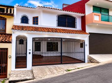 Casa de 3 habitaciones, Orizaba · Casa en Venta en Colonia Barrio Nuevo Orizaba Veracruz