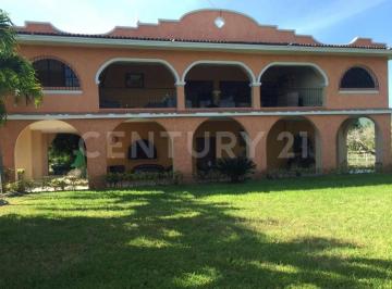 Local comercial · 548m² · 4 Recámaras · Rancho Productivo Ganadero y Agrícola en Los Ortices, Colima