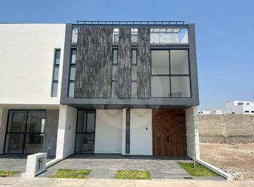Casa en condominio · 192m² · 4 Recámaras · 2 Estacionamientos · Casa en Condominio en Venta en Fraccionamiento Villas de Nuevo México