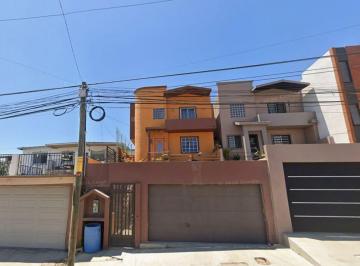 Casa de 4 habitaciones, Ensenada · Casa en Venta, Recuperación, Lomas de Valle Verde, Ensenada, Baja California, México. Lun*