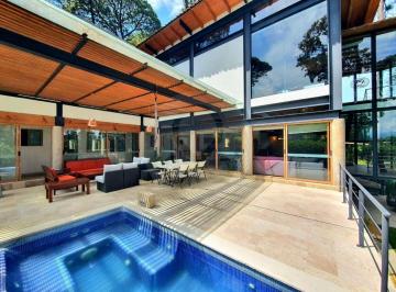 Casa en condominio · 800m² · 4 Recámaras · 4 Estacionamientos · Casa en Condominio en Venta en Cerro Gordo