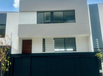 Casa en Venta de 4 habitaciones Paisajes del Tesoro · Casa en Venta Paisajes del Tesoro - Espectacular Vista Panorámica