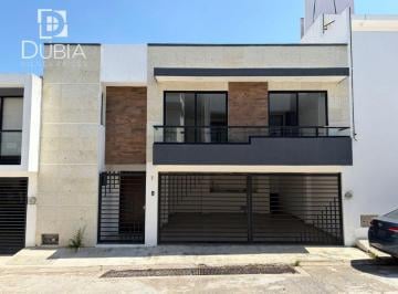 Casa de 3 habitaciones, Xalapa · Casa en Renta en Fracc Imperial de Las Ánimas 3 Recamaras Cada Una con Baño Completo