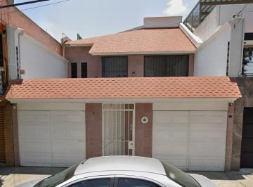 Casa de 3 habitaciones, Gustavo A. Madero · Casa con 180 m² de Terreno y 3 Recámaras en Venta en Gustavo a Madero Cdmx