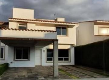 Casa de 3 habitaciones, Metepec · Venta de Casa en San Isidro Metepec.