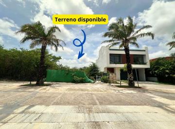 Terreno / Lote , Mérida · Terreno en Venta en Merida, Yucatan en Paseos Country