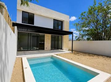 1 · Casa en Venta en Cholul con 3 Habitaciones