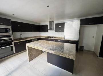 Casa de 3 habitaciones, La Magdalena Contreras · Casa en Venta en Cda. de Piracantos, Independencia Batan Norte, La Magdalena Contreras