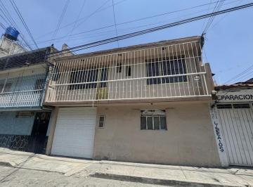 Casa · 120m² · 1 Estacionamiento · Casa en Benito Juárez (La Aurora)