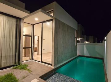Casa · 220m² · 3 Recámaras · 2 Estacionamientos · Casa en Venta, 3 Recámaras, Alberca, Acceso a La Playa. Riviera Veracruzana, Veracruz