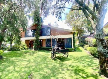 Casa · 931m² · 3 Recámaras · 10 Estacionamientos · Casa en Venta en Zacayucan Peña Pobre Tlapan