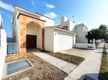 Casa de 4 habitaciones, San Juan del Río · Casa en Venta en Campestre San Juan, San Juan del Río, Querétaro.