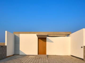Casa · 90m² · 2 Recámaras · 2 Estacionamientos · Casa en Venta de Una Planta en Lomas del Mediterráneo Riviera Veracruzana Alvarado Veracruz