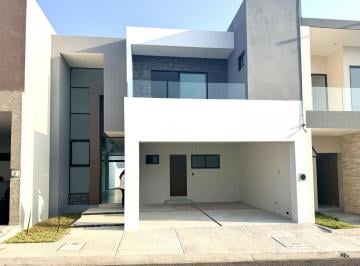 Casa · 237m² · 3 Recámaras · 2 Estacionamientos · Casa en Venta en Lomas de La Rioja Riviera Veracruzana Alvarado Veracruz