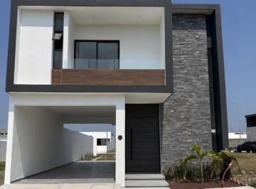 Casa · 175m² · 3 Recámaras · 4 Estacionamientos · Casa en Venta en Lomas de La Rioja Riviera Veracruzana Alvarado Veracruz