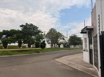 Casa · 140m² · 3 Recámaras · 2 Estacionamientos · Renta de Casa en Paseos del Bosque