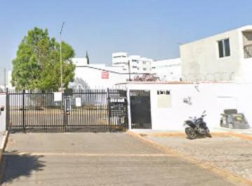 Casa en condominio de 3 habitaciones, Querétaro · Casa en Condominio Activo Bancario en Fracc Plaza del Viento
