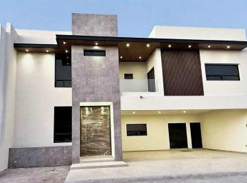 Casa · 386m² · 3 Recámaras · 2 Estacionamientos · Casa en Venta en Las Trojes Torreon Coah