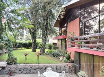 Casa · 608m² · 3 Recámaras · 3 Estacionamientos · Casa en Lomas de Tecamachalco