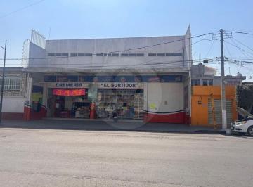 Bodega comercial · 300m² · 3 Estacionamientos · Bodega Comercial en Renta en La Concepción