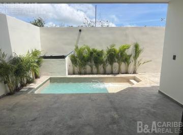 Casa · 298m² · 4 Recámaras · 2 Estacionamientos · Casa en Renta en Vía Cumbres, Cancún