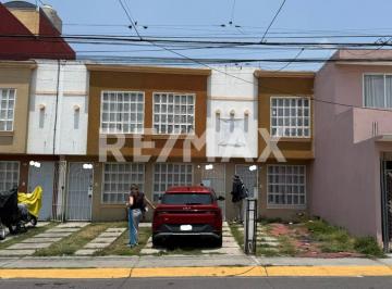 Casa · 65m² · 2 Recámaras · 1 Estacionamiento · Casa en Venta en Los Héroes Tecamac - (4)