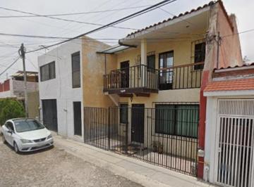 Casa de 3 habitaciones, Querétaro · Casa en Adjudicado en Cerrito Colorado Querétaro Se Muestran Papeles
