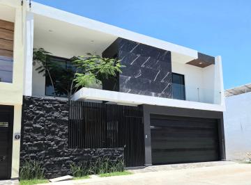 Casa de 4 habitaciones, Medellín · Casa en Venta en Palmas, 4 Recámaras y Amplisimo Jardin