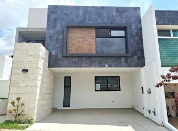 Casa · 241m² · 3 Recámaras · 2 Estacionamientos · Casa Nueva en Venta Lomas de Angelópolis Puebla, Cluster Campeche, Frente a Barrio Cascatta, Cluster