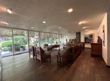 Casa · 907m² · 3 Recámaras · 5 Estacionamientos · Casa en Venta en Lomas de Chapultepec