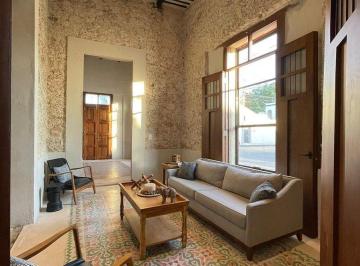 Casa · 342m² · 4 Recámaras · 2 Estacionamientos · Casa en Venta en Barrio de San Sebastián, Centro, Mérida Yucatán