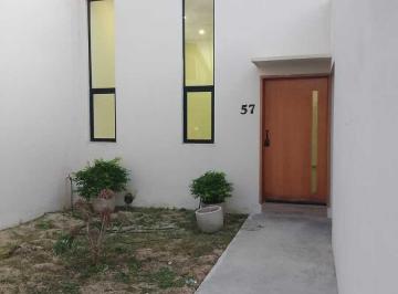 Casa · 320m² · 3 Recámaras · 2 Estacionamientos · Casa en Venta en Conkal, Conkal Yucatán (Eb - Wf2423)